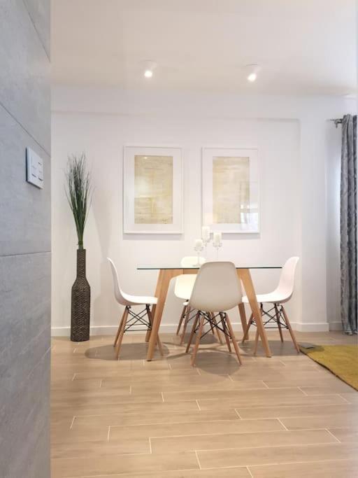 マラガNew Luxury House In The Center! Nuevo Piso De Lujo En El Centro.アパートメント エクステリア 写真
