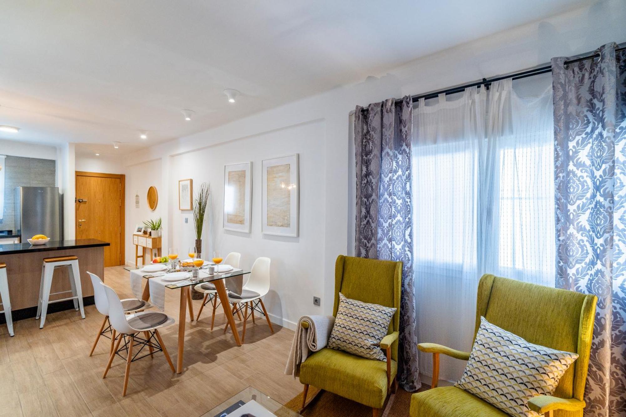マラガNew Luxury House In The Center! Nuevo Piso De Lujo En El Centro.アパートメント エクステリア 写真