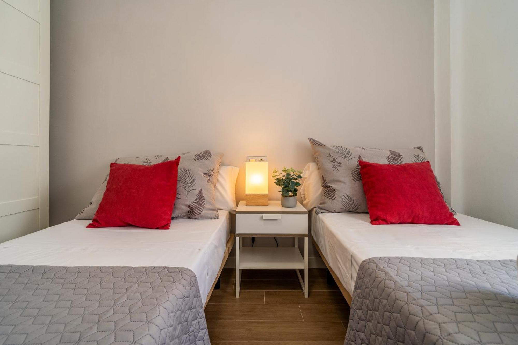 マラガNew Luxury House In The Center! Nuevo Piso De Lujo En El Centro.アパートメント エクステリア 写真